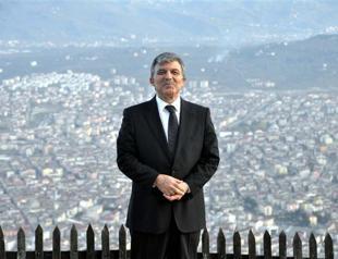 Prep school debate shouldn’t affect either side: Turkish President Gül