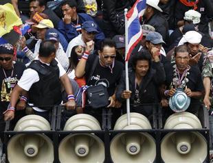 Thai protesters vow no let up after disrupting poll