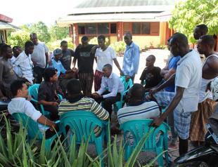 Australia probes detention of asylum-seeker children