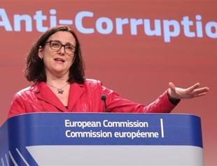 Almost half of European businesses say corruption a problem