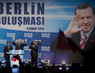 Turkish PM Erdoğan rallies Turks in Berlin