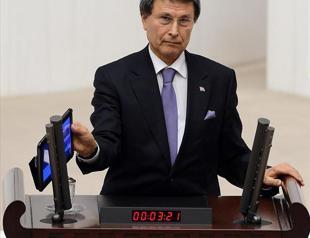 Turkish PM directly intervened in TV news broadcast: Opposition MP