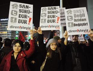 Main opposition to apply to Constitutional Court if President Gül does not veto Internet bill