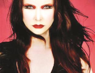 Şebnem Ferah sings on Bostancı Show stage