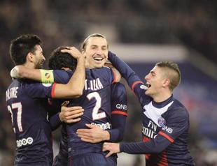 Paris Saint-Germain cling to top spot as rivals close in