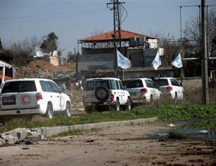 UN aid convoy struck in Syrias besieged Homs