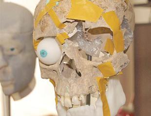 3D technology gives face to a centuries-old female skull
