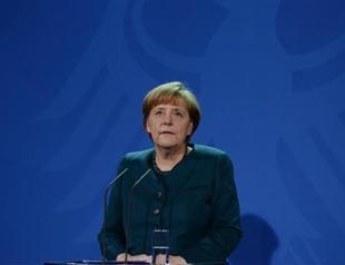 Merkel, Hollande seek secure European web