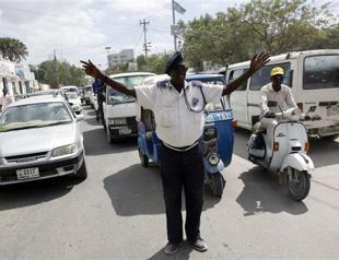 Turkey denies cutting off cash aid to Somalia