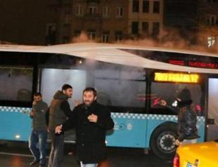 Police put down protest against controversial Internet law in Istanbul