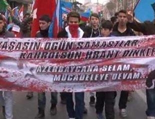 Nationalists unfurl banner hailing assassin of Hrant Dink at Khojaly Massacre commemoration
