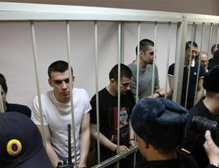 Russia sentences anti-Putin activists, detains 200 protesters