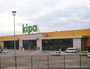 Kipa’s parent Tesco in talks on options