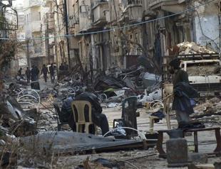 More civilians evacuated from Syrias Homs: governor