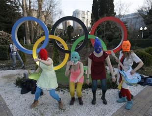 Pussy Riot post new anti-Putin Olympics video from Sochi