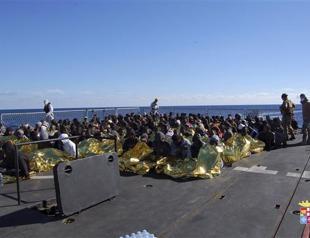 Italian navy rescues 600 migrants from six boats