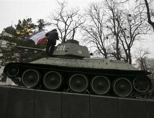 Ukraine prosecutors launch terror probe over Crimea raid