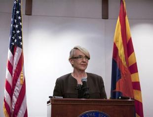 US governor vetoes controversial anti-gay bill