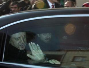 Montage wars over leaked voice recordings incriminating PM and son of corruption