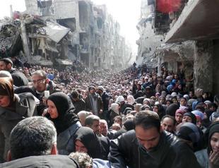 Thousands trapped in Syrias Yarmuk camp slowly dying