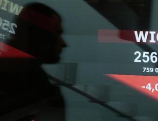 Moscow stock markets open higher after Mondays plunge