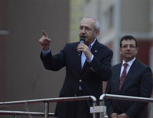 Main opposition CHP leader slams government for manipulating court