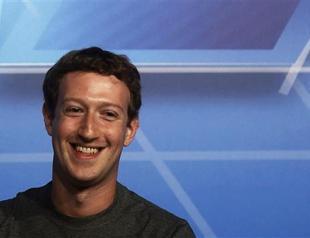 Facebook CEO Zuckerberg phoned Obama to complain about spying