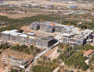 Turkish PM defies court decision to halt construction of Prime Ministry