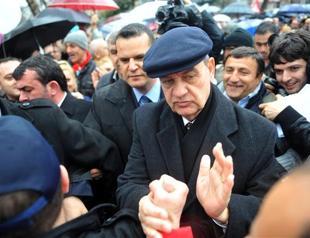 Released ex-army chief Başbuğ attends demonstration, says other releases will follow