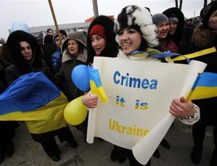 Ukraine seeks US help after Putin talks tough on Crimea
