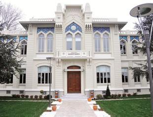 Historical building in Istanbul reopens as a library