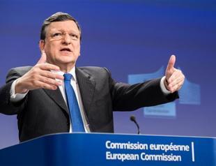 EU gives Ukraine 1 billion euros in aid, calls for economic reforms