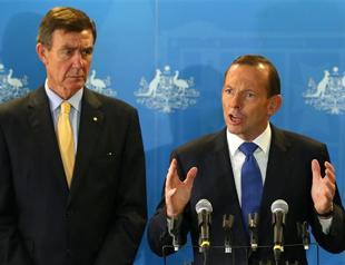 Australia says no time limit on hunt for Malaysian jet