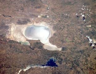 Turkey’s salty ‘Lake Tuz’ faces worst drought over the last 10 years