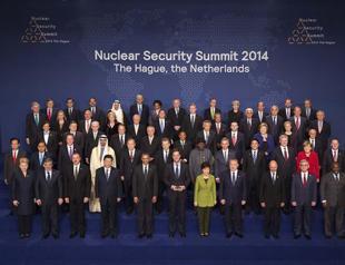 35 nations sign up to tougher nuclear security standards