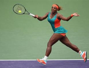 Serena breezes, Sharapova battles at Miami tennis