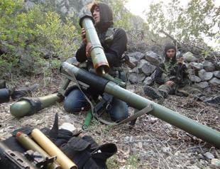 Fierce fighting raging in Syrias Latakia governorate, near Turkish border