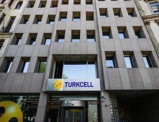 Turkcell calls annual meeting amid unsolved shareholder row