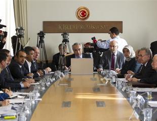Parliament commission passes bill granting excessive power to Turkeys intel body