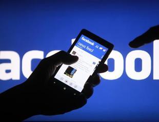 Facebook profits triple as mobile soars
