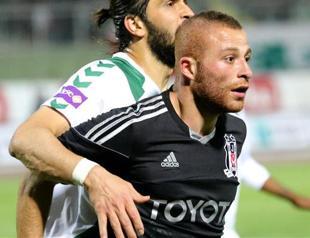 Turkish footballer injured by gunshot at Istanbul night club