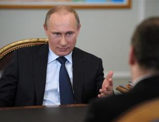 Putin signs decree to rehabilitate Crimean Tatars