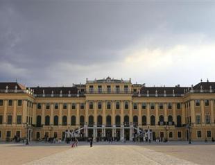 Viennas Versailles offers imperial hideaway