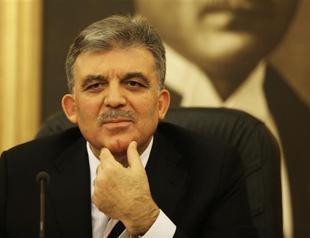 Turkeys spy agency granted extraordinary powers, as President Gül approves MİT law
