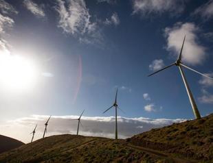 Spanish island to be fully powered by wind and water