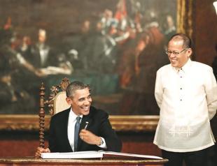 US, Philippines sign 10-year defense deal