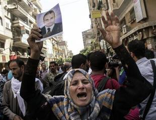 Egypt condemned as court sentences 683 to death