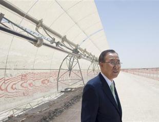 UN chief lands in war-torn South Sudan to push for peace