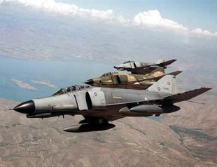 Greece puts four Turkish jets under radar lock, violates airspace: General Staff