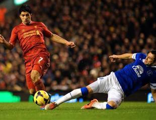 Arsenal held at Saints, Liverpool thrash Everton